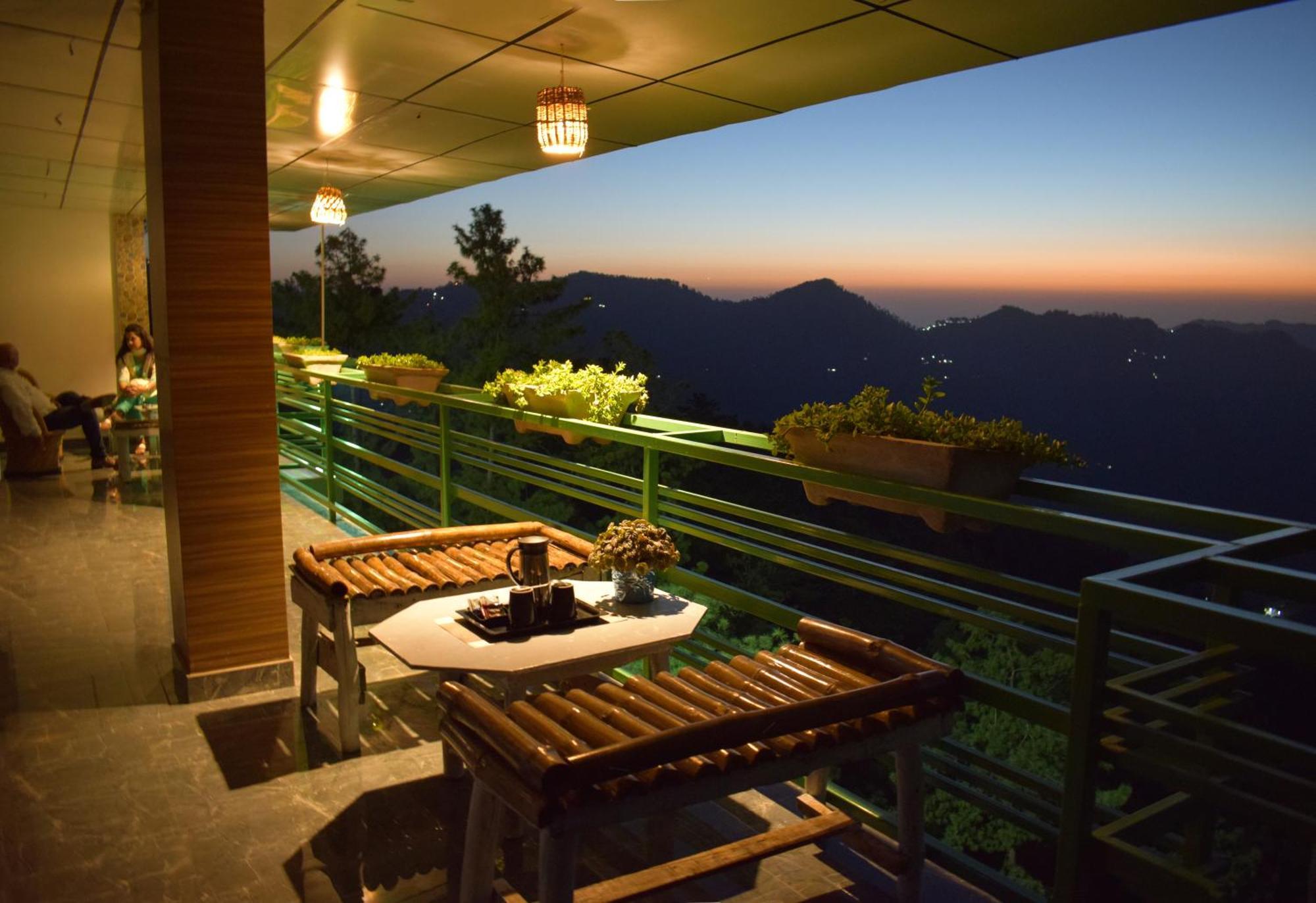 Valley View Resort Mashobra - Best Holiday Home For Vacations Shimla Exteriör bild